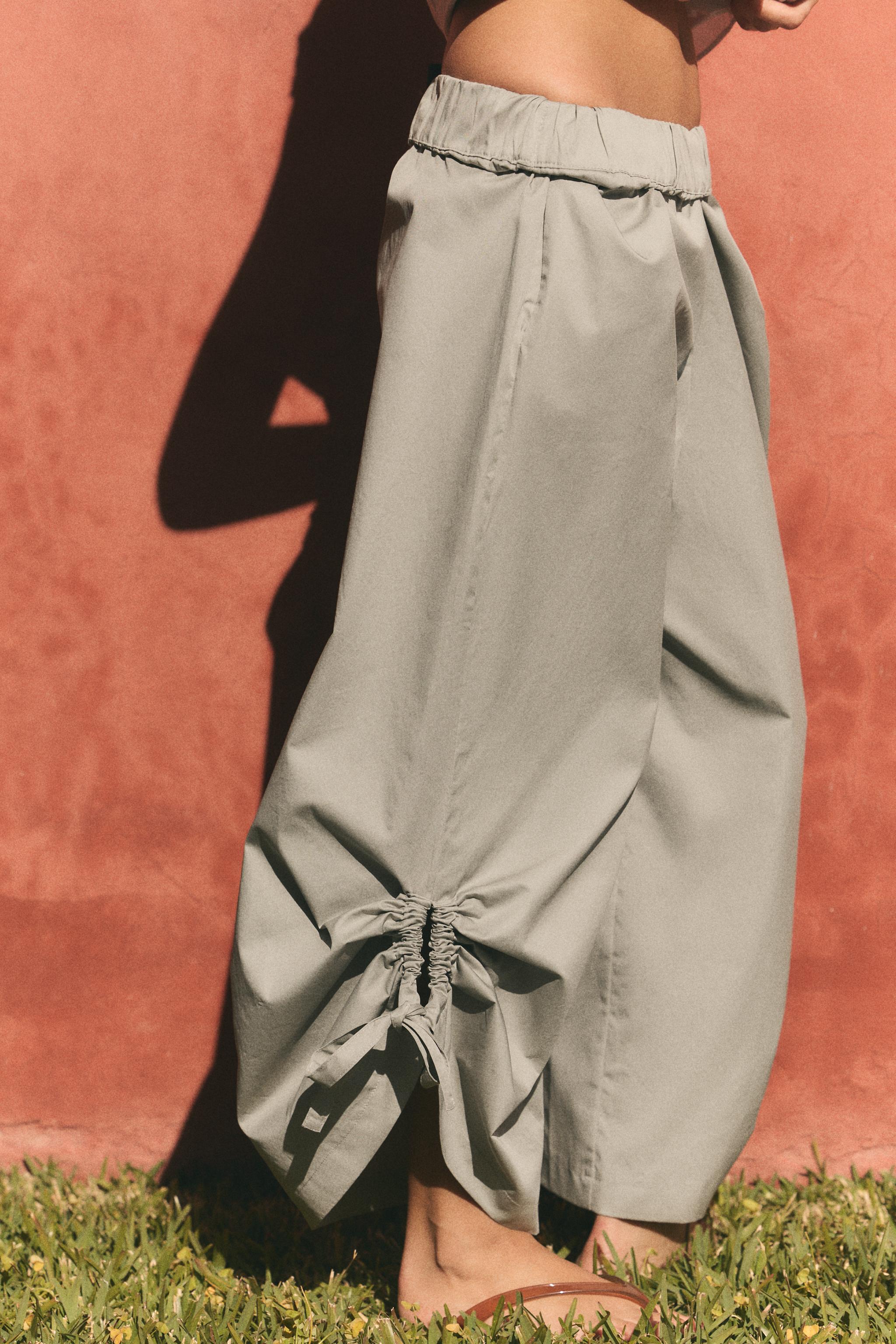 PANTALON JUPE-CULOTTE À BAS AJUSTABLE